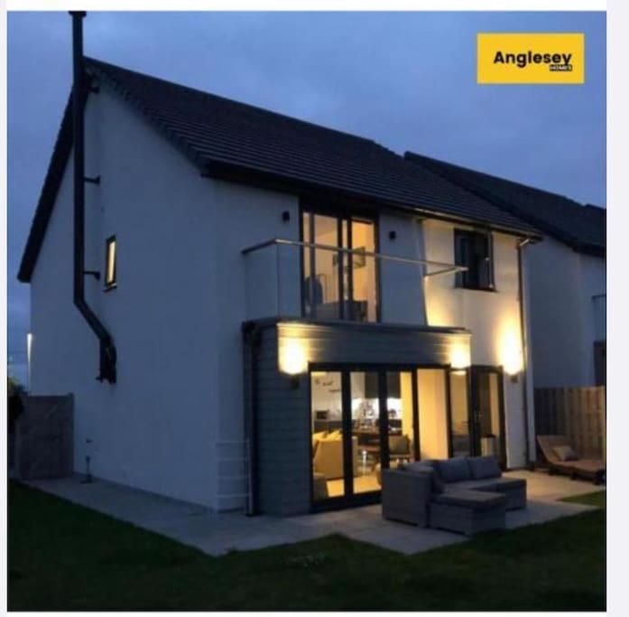 Rhosneigr Anglesey Mountain Surf Holiday home